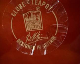 London Pottery Globe Teapot