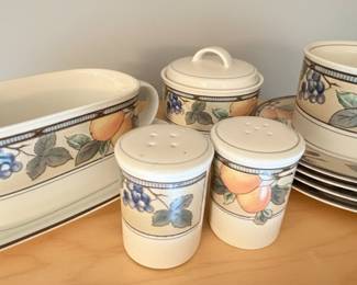 Assorted Mikasa Intaglio Garden Harvest Dishes