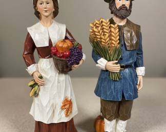 Pilgrim Couple Figurines