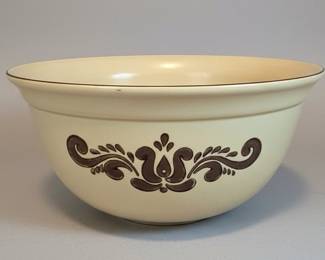 Pfaltzgraff Village 8" Dough Bowl
