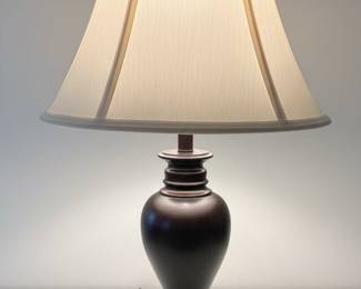 Traditional Dark Wood Urn Table Lamp Style