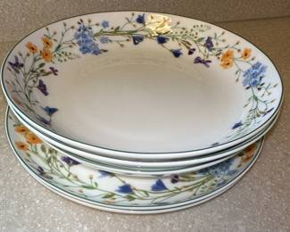 Assorted Mikasa Quinn Bone China