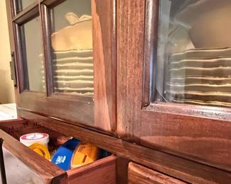 Ethan Allen Hutch Hutch