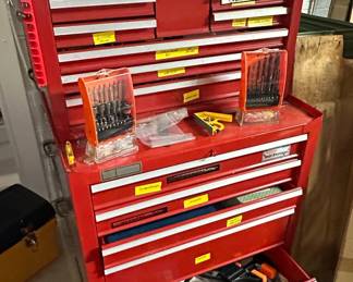 Craftsman Red Metal Rolling Tool Chest