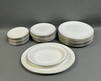 Lot 34: Wedgwood Doric China