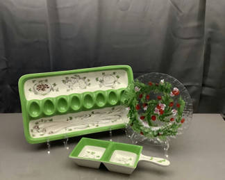 Lot 243: Vintage Mancioli And Sydenstricker Hostess Ware