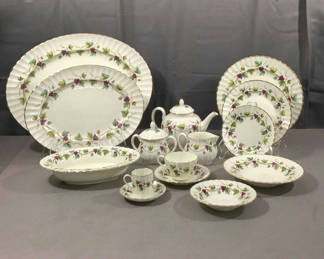Lot 250: Royal Worcester Bacchanal Dinnerware / Set 12+