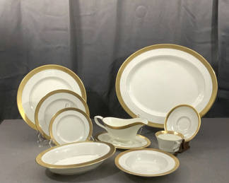 Lot 249: Royal Worcester Durham Pattern Dinnerware / Set 8+