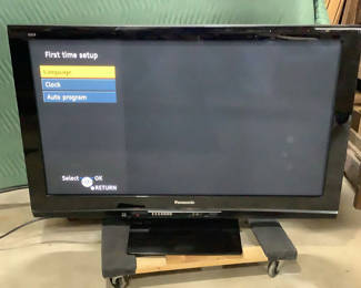 Lot 287: Panasonic 50in High Def Plasma TV NO REMOTE
