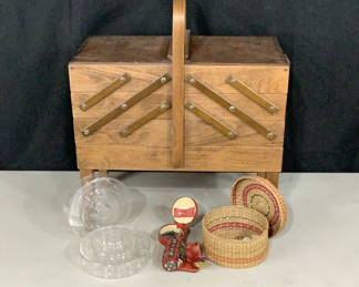 Lot 186: Strommen Bruk Hamar Sewing Box