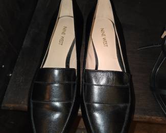 Nine West Leather Pointed-toe Penny Loafers