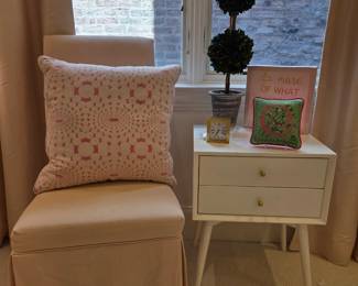 White Mid-Century Modern Two-Drawer Nightstand with Tapered Legs, Pink Upholstered Parsons Vanity Chair with Slipcover,
