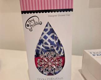 ray Princess Designer Bouffant Shower Cap with Jeweled Brooch, New in Box,