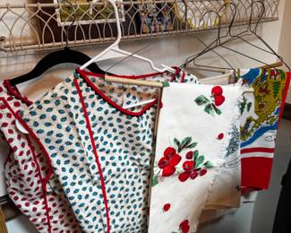 Vintage aprons & linens