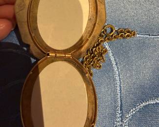 Locket