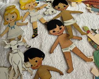 Gretchen Paper Dolls, Paper Dolls Around The World