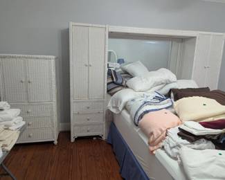 wicker bedroom furniture and bed