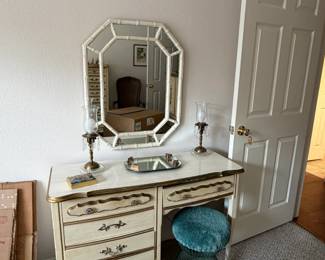 French provential vanity/desk good condtion. Mirror with faux bamboo.
