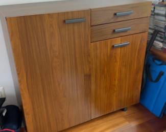 Acacia Mini Bar
