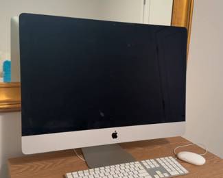 Apple iMac 27” Retina 5K Desktop Computer w/ Apple Keyboard