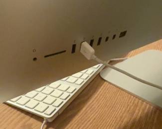 Apple iMac 27” Retina 5K Desktop Computer w/ Apple Keyboard