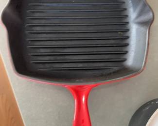 Le Creuset Enameled Cast Iron Signature Square Skillet Grill Pan