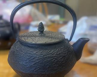 Cast-Iron Acorn Teapot