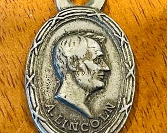 Lincoln Pendant 