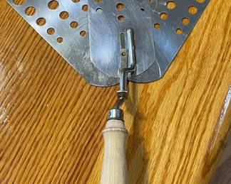 Vintage Expandable Triple-Flipper Spatula 