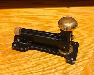 El Casco Luxury Desk Stapler 