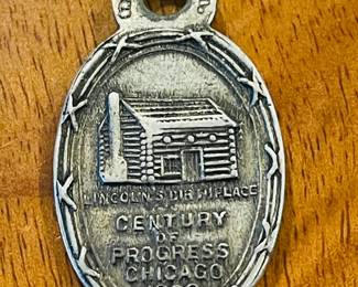 Lincoln Pendant 