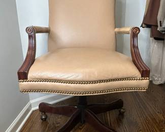 Executive Office Chair