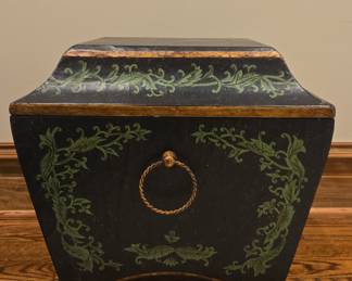 Chelsea House Regent Box with Gilt Accents