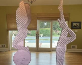 Stephen Dee Edward’s Abstract Glass Sculptures