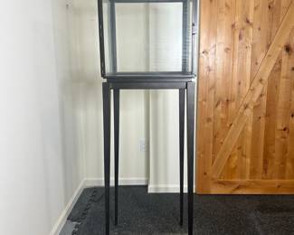 Hickory Chair Atkins Vitrine