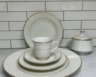 Royal Limited Golden Ivory China