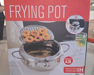 Japanese Style Stainless Steel Deep Fryer Pot with Thermometer and Strainer Basket