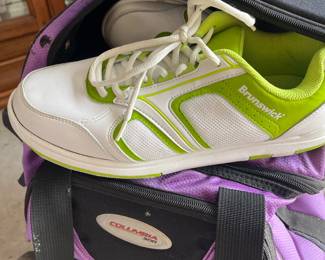 Women’s size 11 bowling shoes