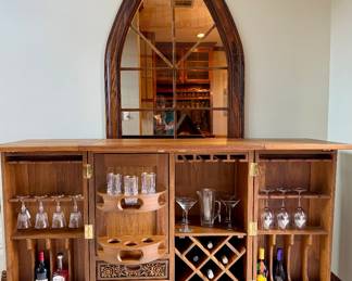 Hand-carved bar made of teak (opened)