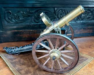 Scale model of a Gatling gun