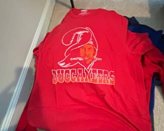 Tampa Bay Buccaneers LongSleeve TShirt