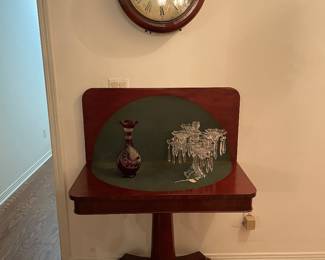 $550.  Empire flip top game table (opened).  Excellent original cond.