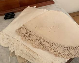 Lots of fine linens
