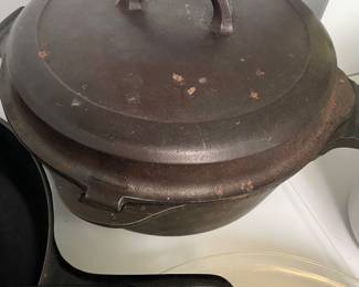 Griswald Dutch oven #2968