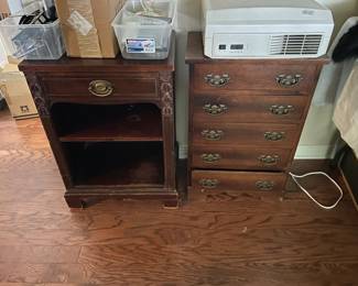 Pair of mahogany bedside chests