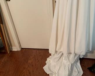 Alfred Angelo (ca. 1970) wedding gown features a distinct beaded neckline and a wrapped bodice detail, has its original slip and veil. ABSOLUTELY BEAUTIFUL!