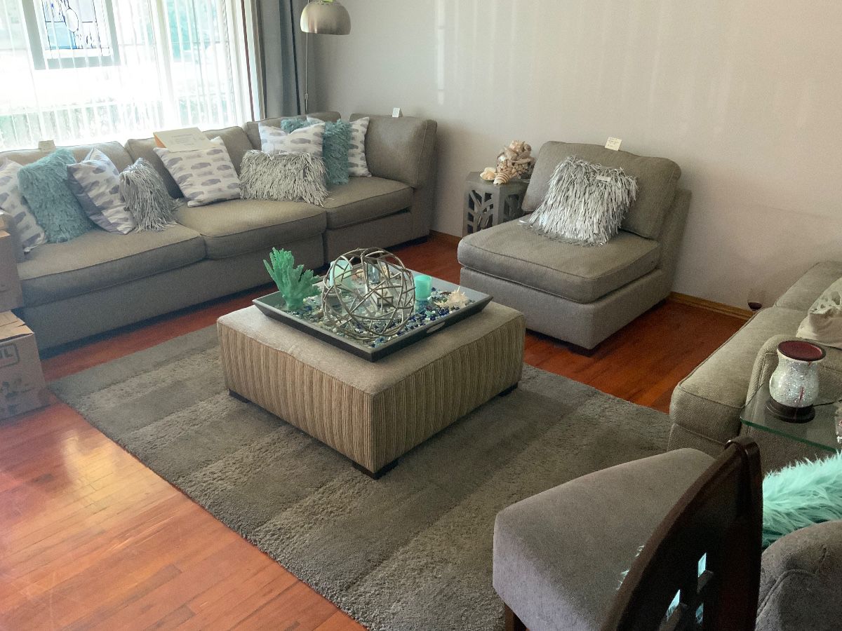 4 piece sectional with ottoman