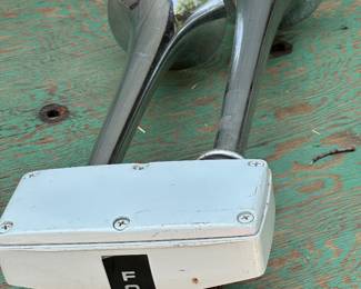 Vintage Ford Airhorn