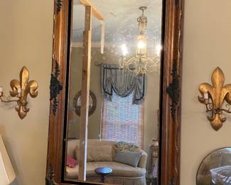  Contemporary wood mirror