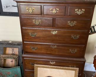 Dresser